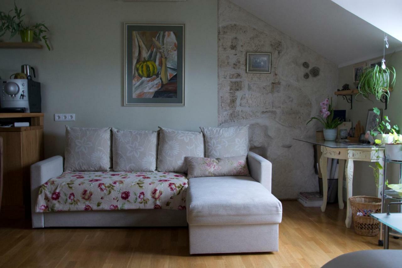 Kuressaare Romantic Apartment Exterior photo